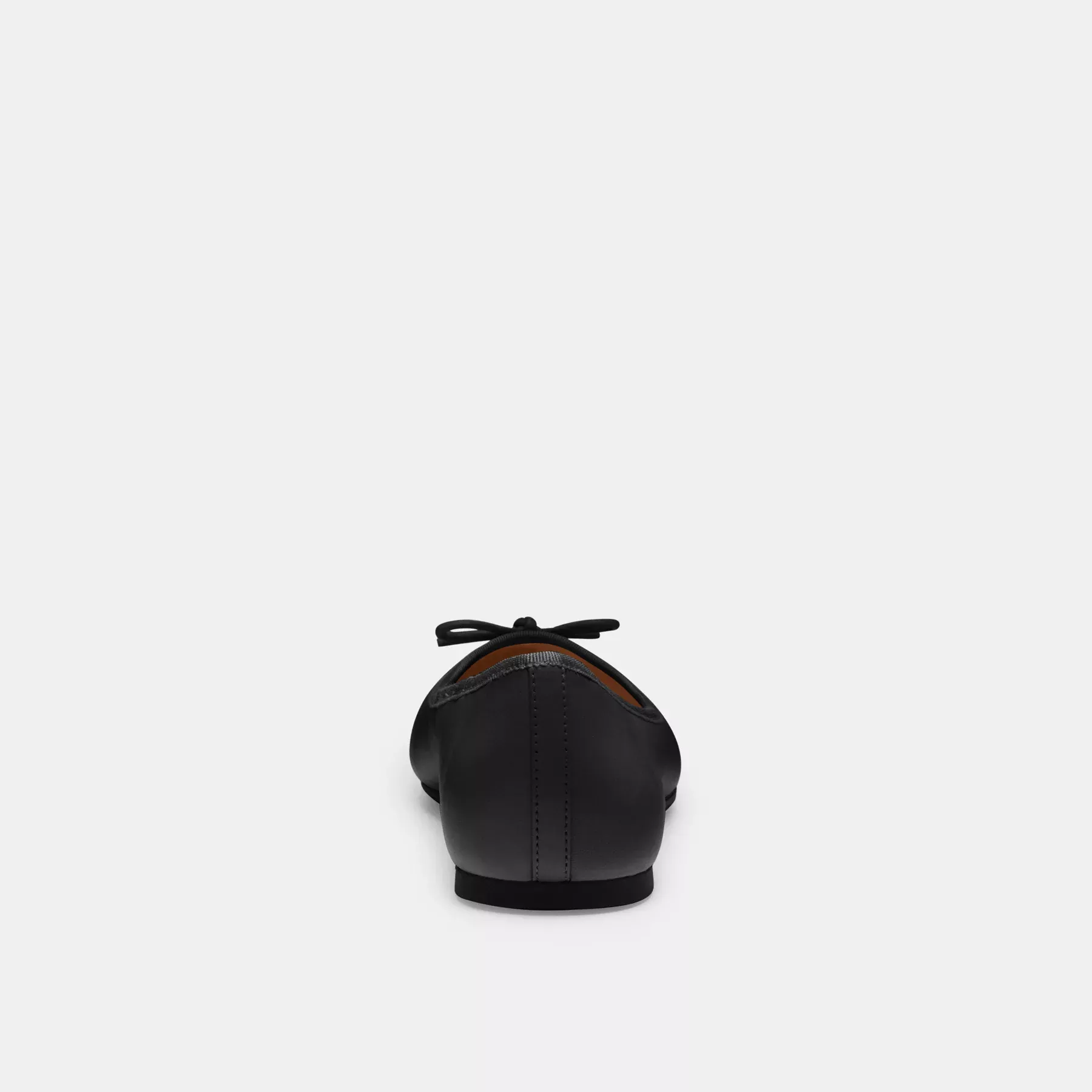 COACH Abigail Flat Svart COACH Abigail Flat Svart