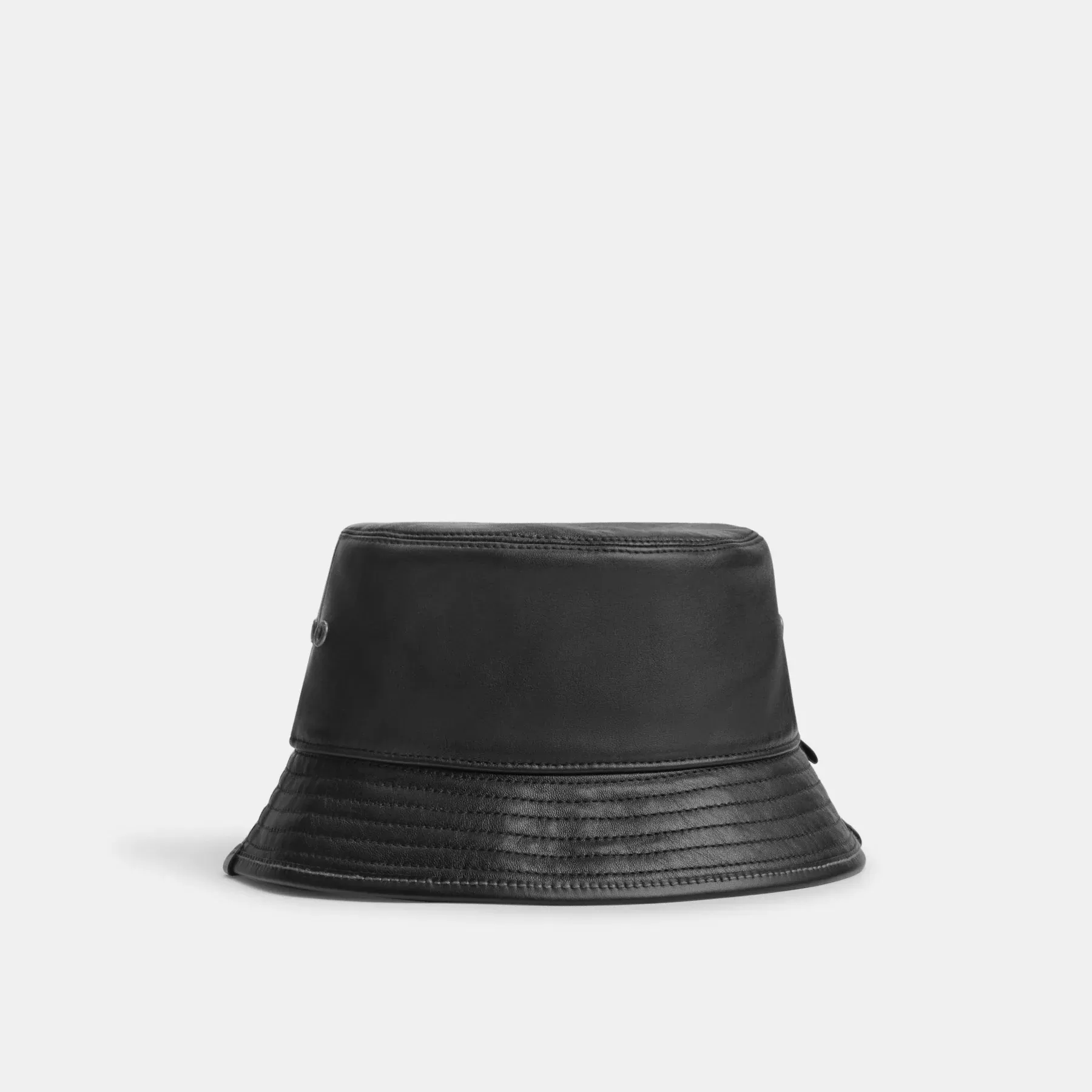COACH Bucket Hat i läder Svart COACH Bucket Hat i läder Svart
