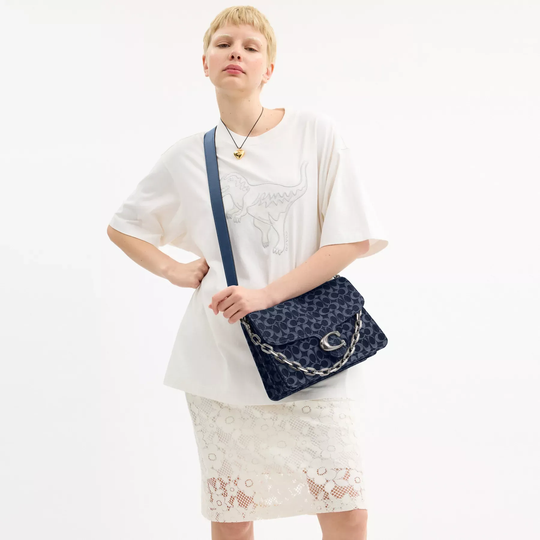 COACH Chain Tabby Axelväska 30 I Signature Denim Deep Blue Multi COACH Chain Tabby Axelväska 30 I Signature Denim Deep Blue Multi