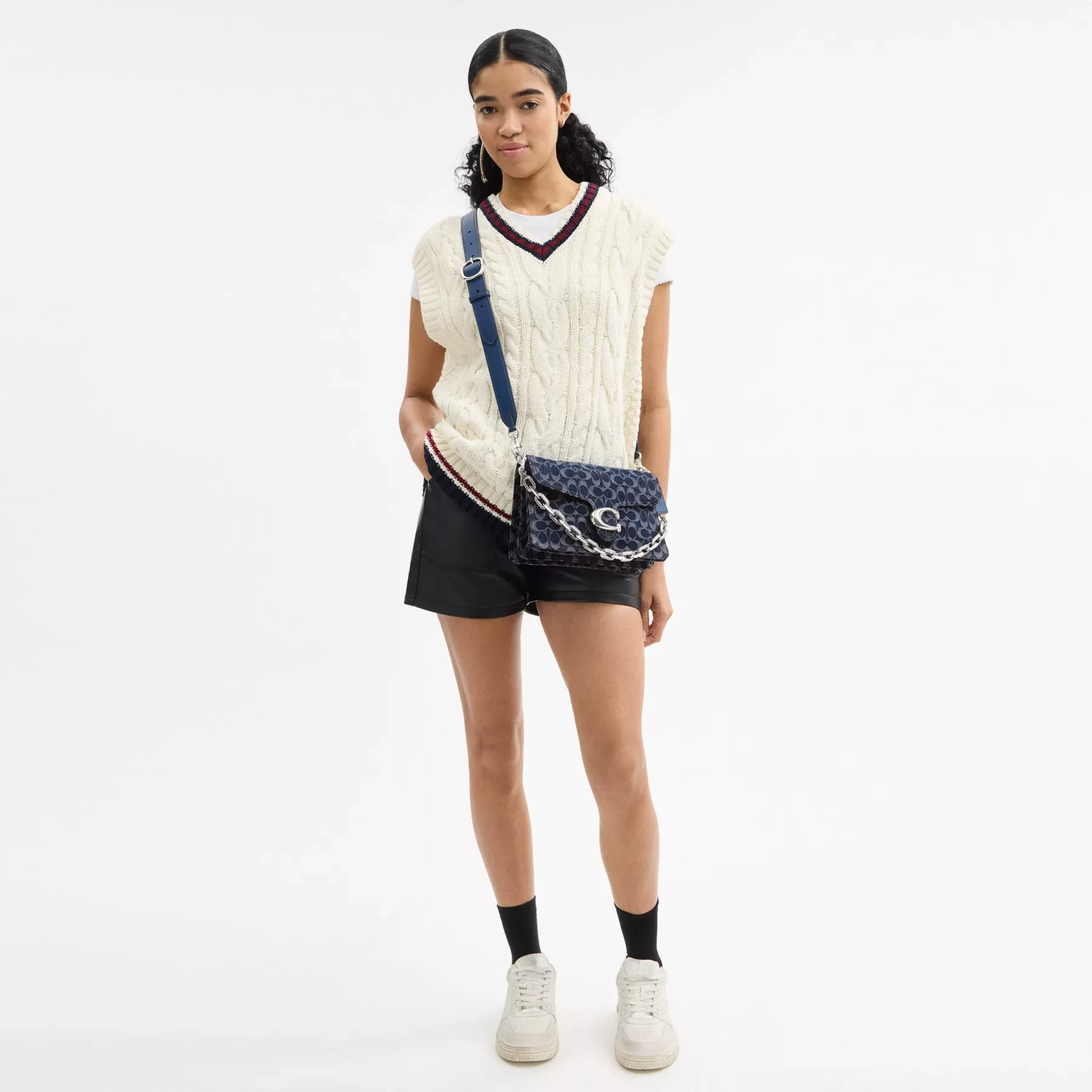 COACH Chain Tabby Axelväska I Signature Denim Deep Blue Multi COACH Chain Tabby Axelväska I Signature Denim Deep Blue Multi