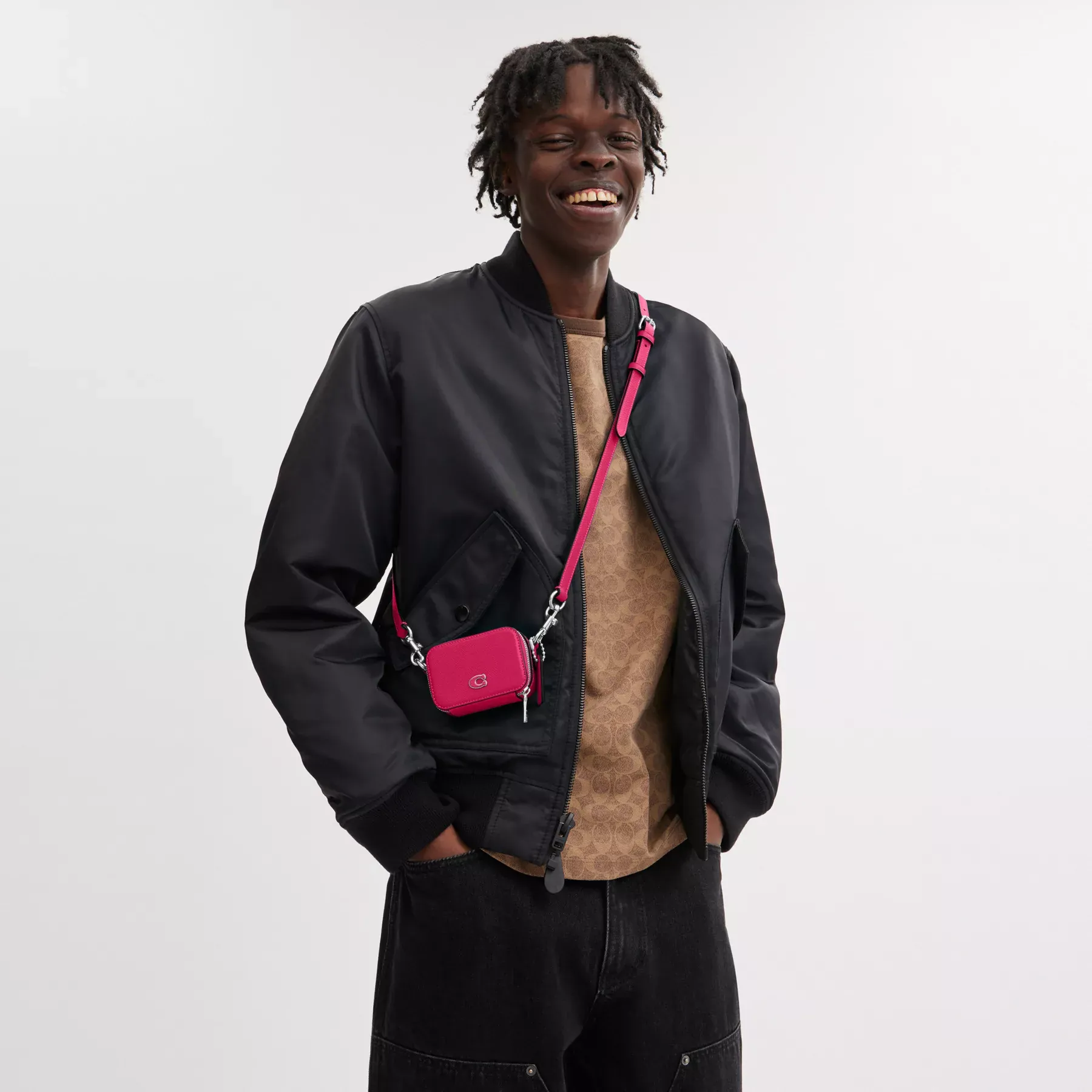 COACH Crossbody-påse Dragonfruit COACH Crossbody-påse Dragonfruit
