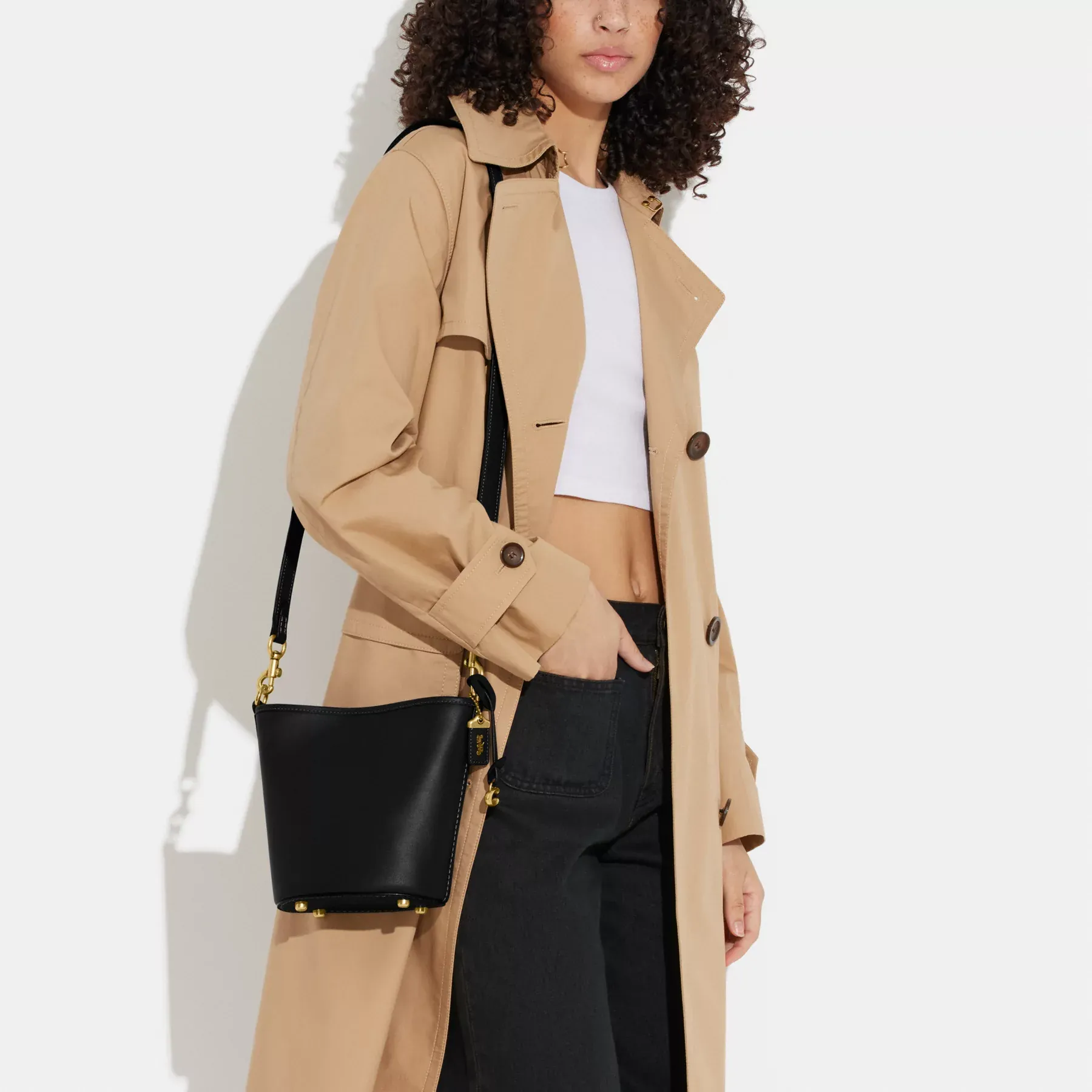COACH Dakota Bucket Bag 16 Svart COACH Dakota Bucket Bag 16 Svart
