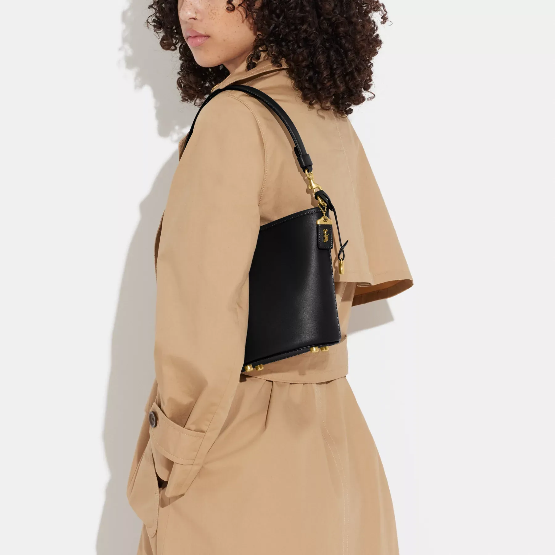 COACH Dakota Bucket Bag 16 Svart COACH Dakota Bucket Bag 16 Svart