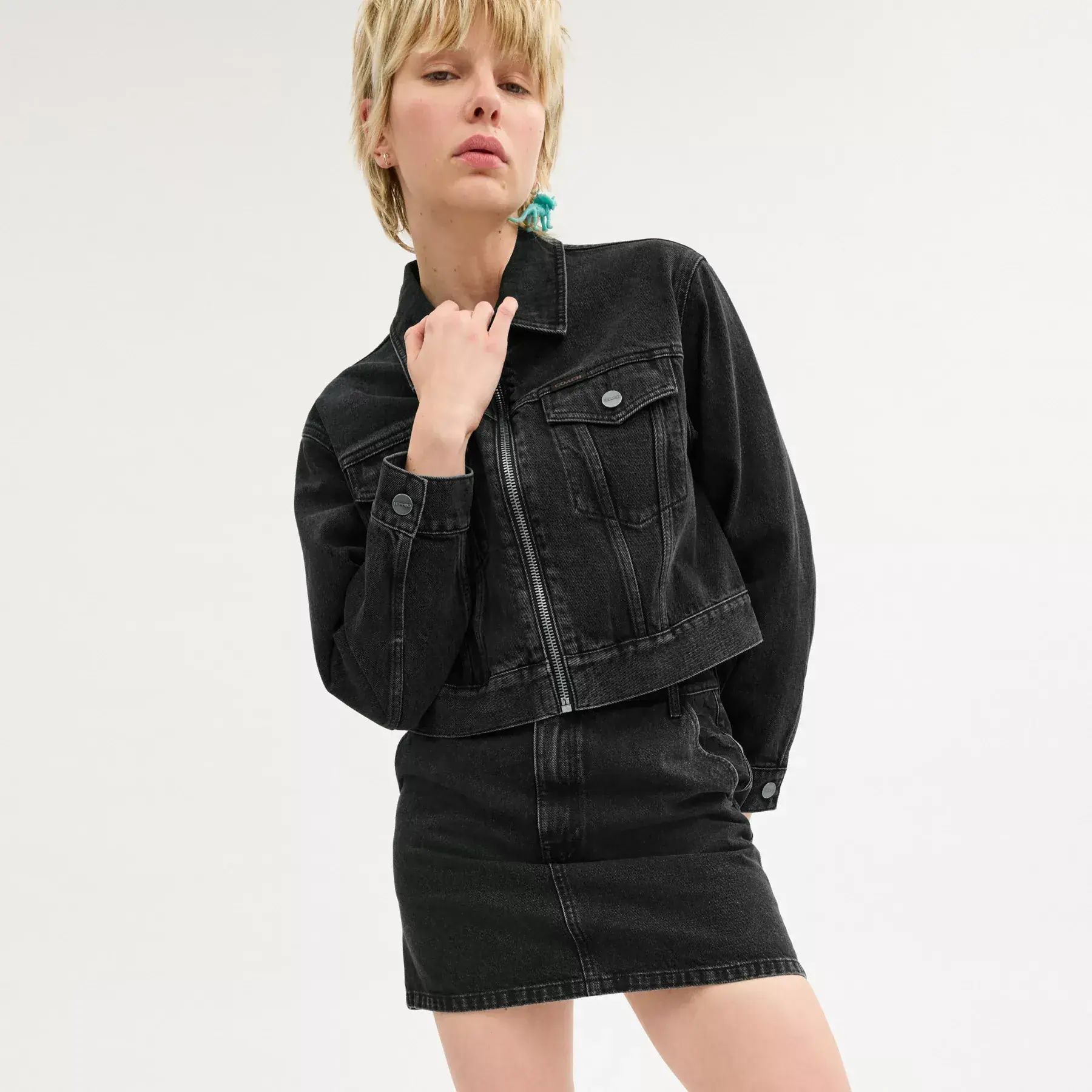 COACH Denim Crop Jacka I Ekologisk Bomull Svart
