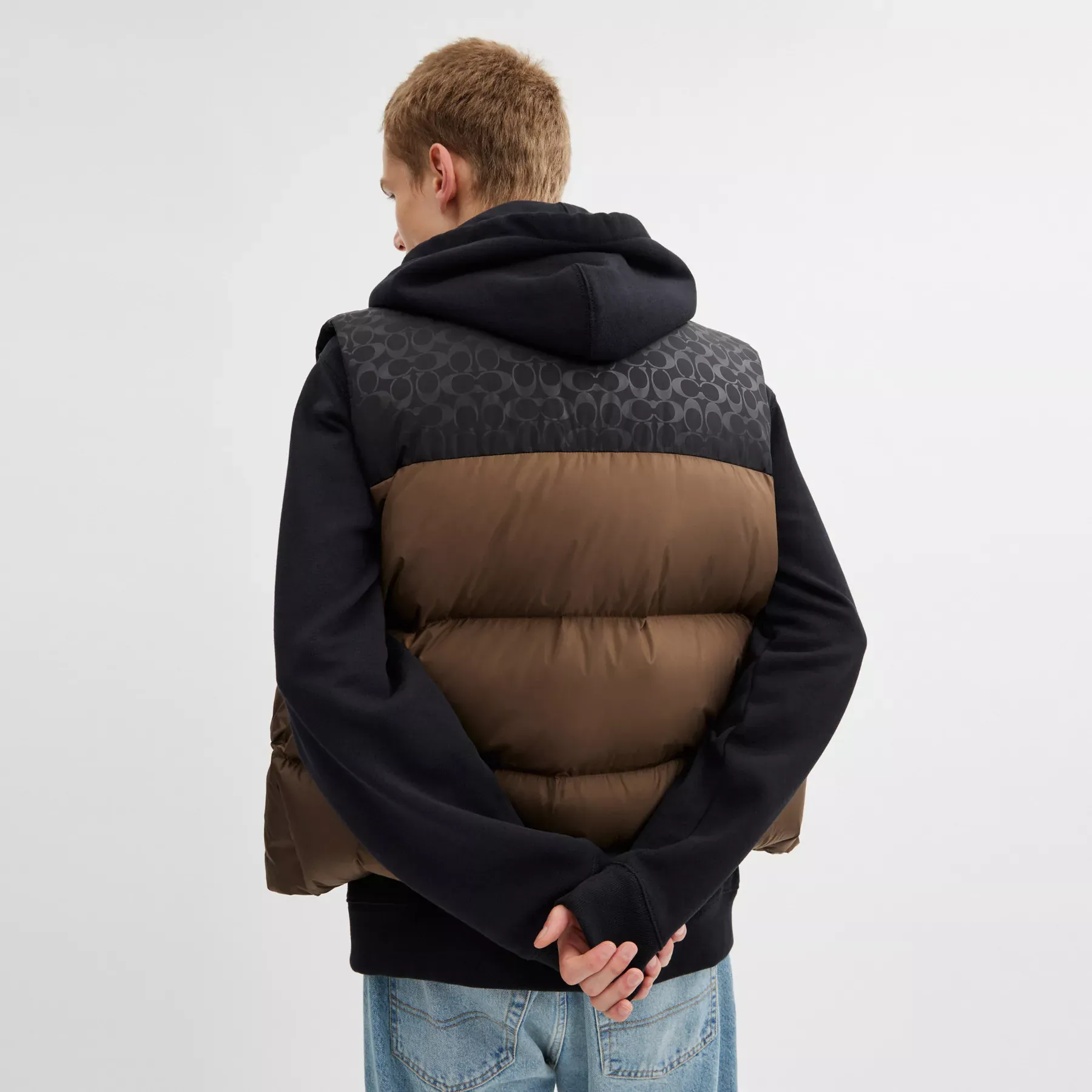 COACH Dunväst i återvunnen polyester Mörk Mossa COACH Dunväst i återvunnen polyester Mörk Mossa