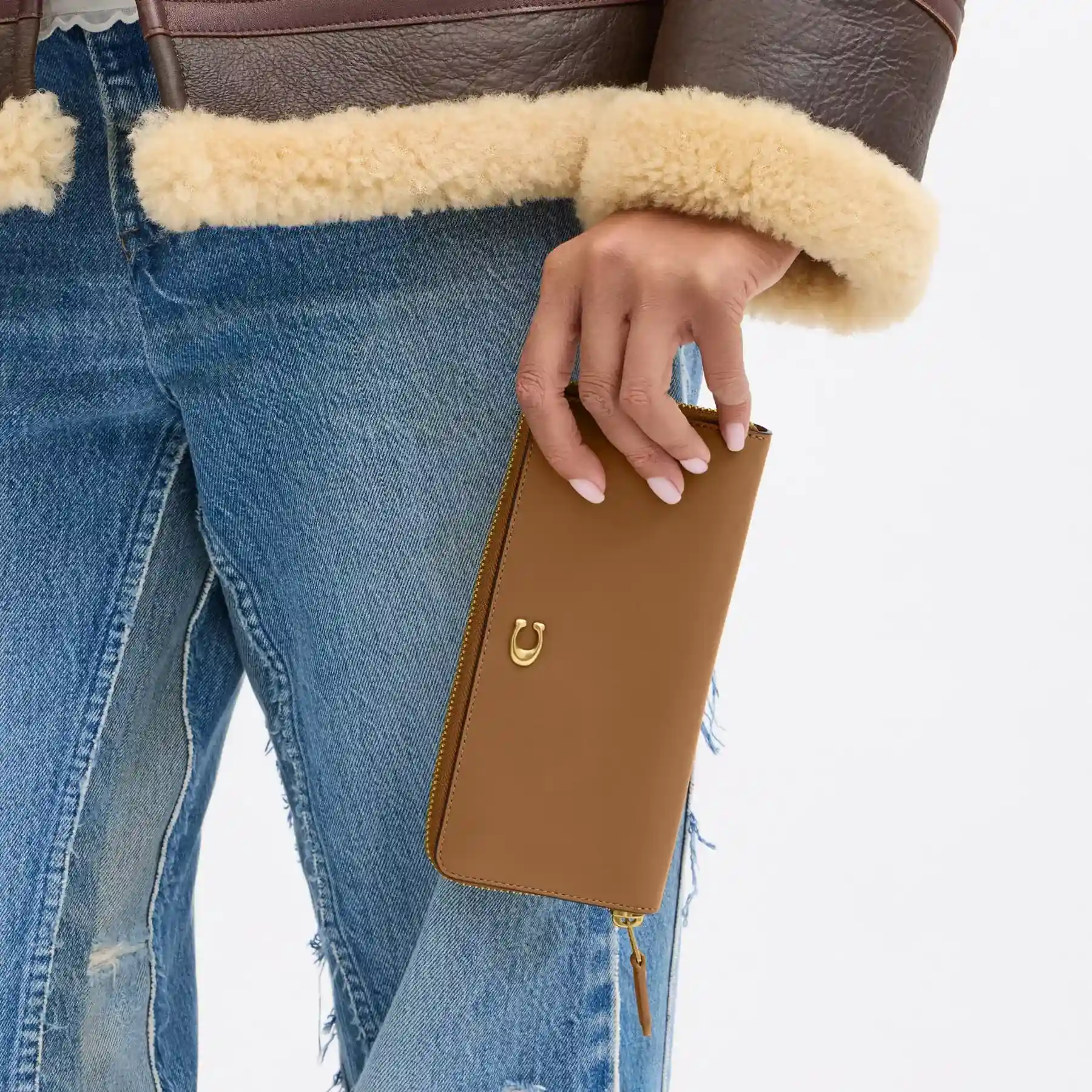 COACH Essential Slim Dragspel Zip Plånbok Honungsbrunt COACH Essential Slim Dragspel Zip Plånbok Honungsbrunt