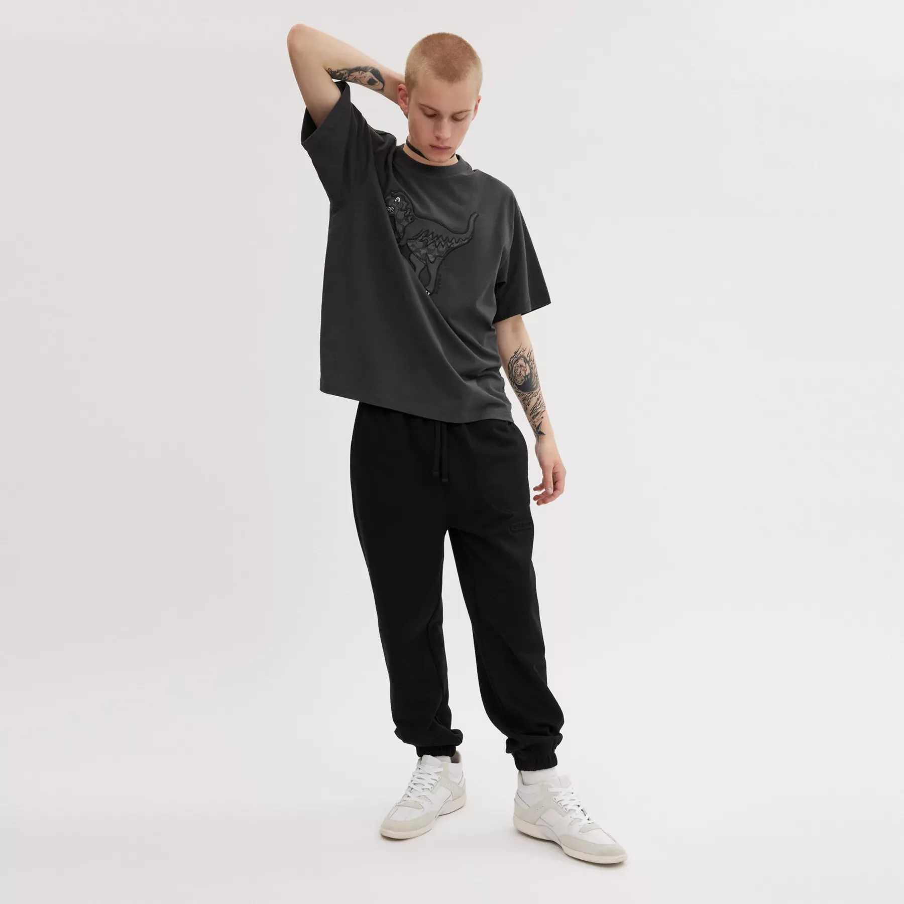 COACH Essential Solid Joggers Svart