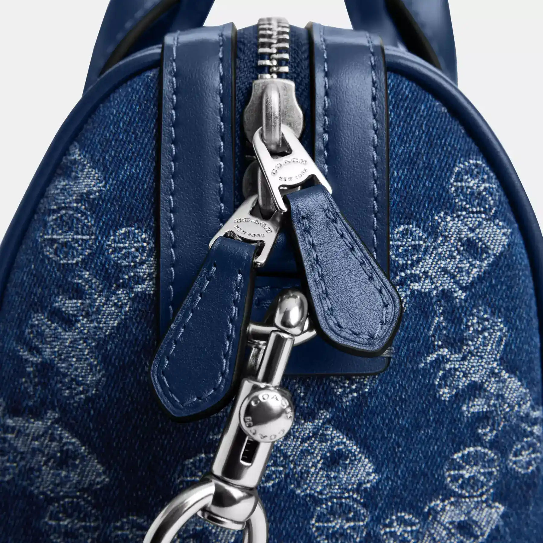COACH Gotham Duffle Bag 24 Med Häst och vagn tryck Djupblå COACH Gotham Duffle Bag 24 Med Häst och vagn tryck Djupblå