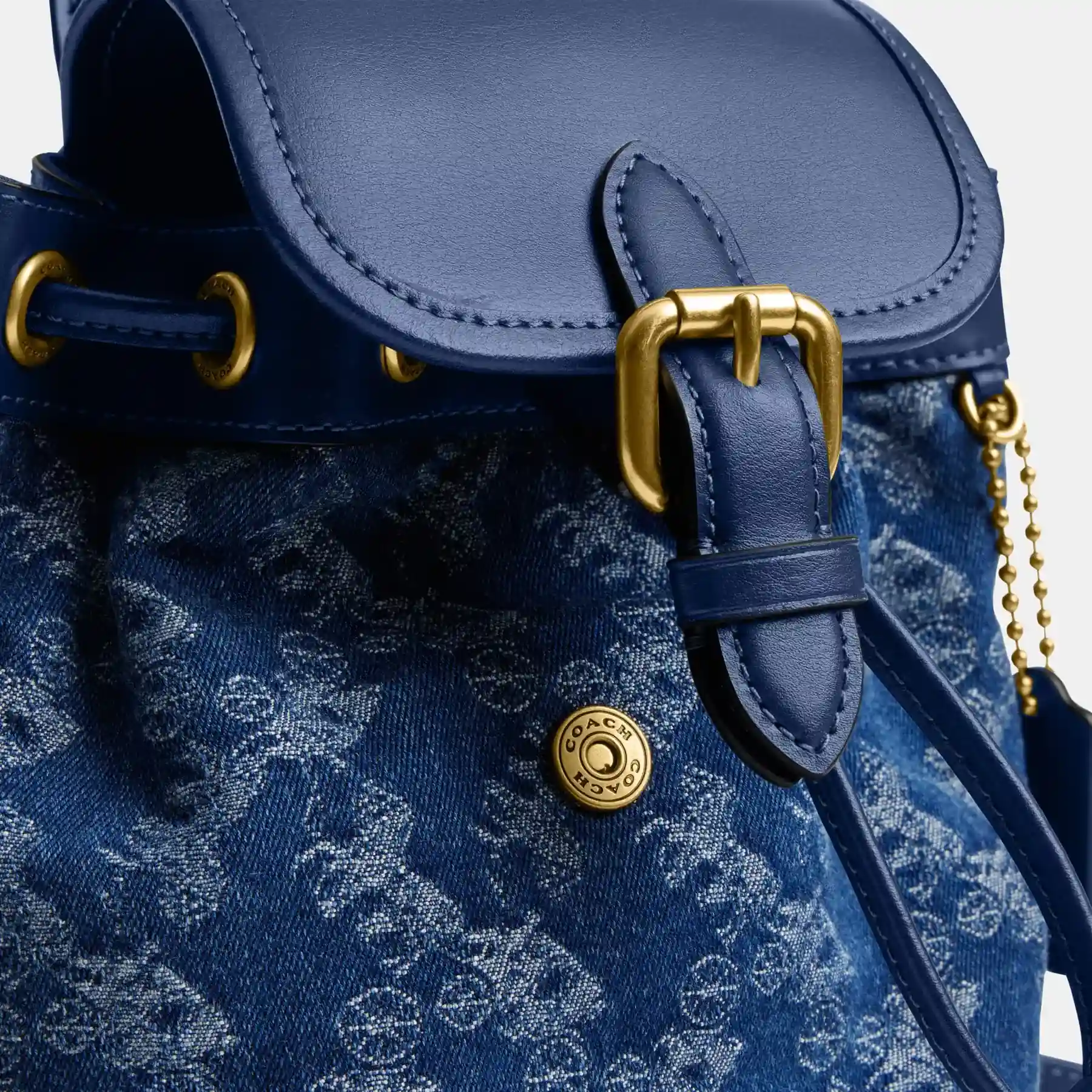 COACH Harper Ryggsäck Med Häst Och Vagn Tryck Deep Blue Multi COACH Harper Ryggsäck Med Häst Och Vagn Tryck Deep Blue Multi
