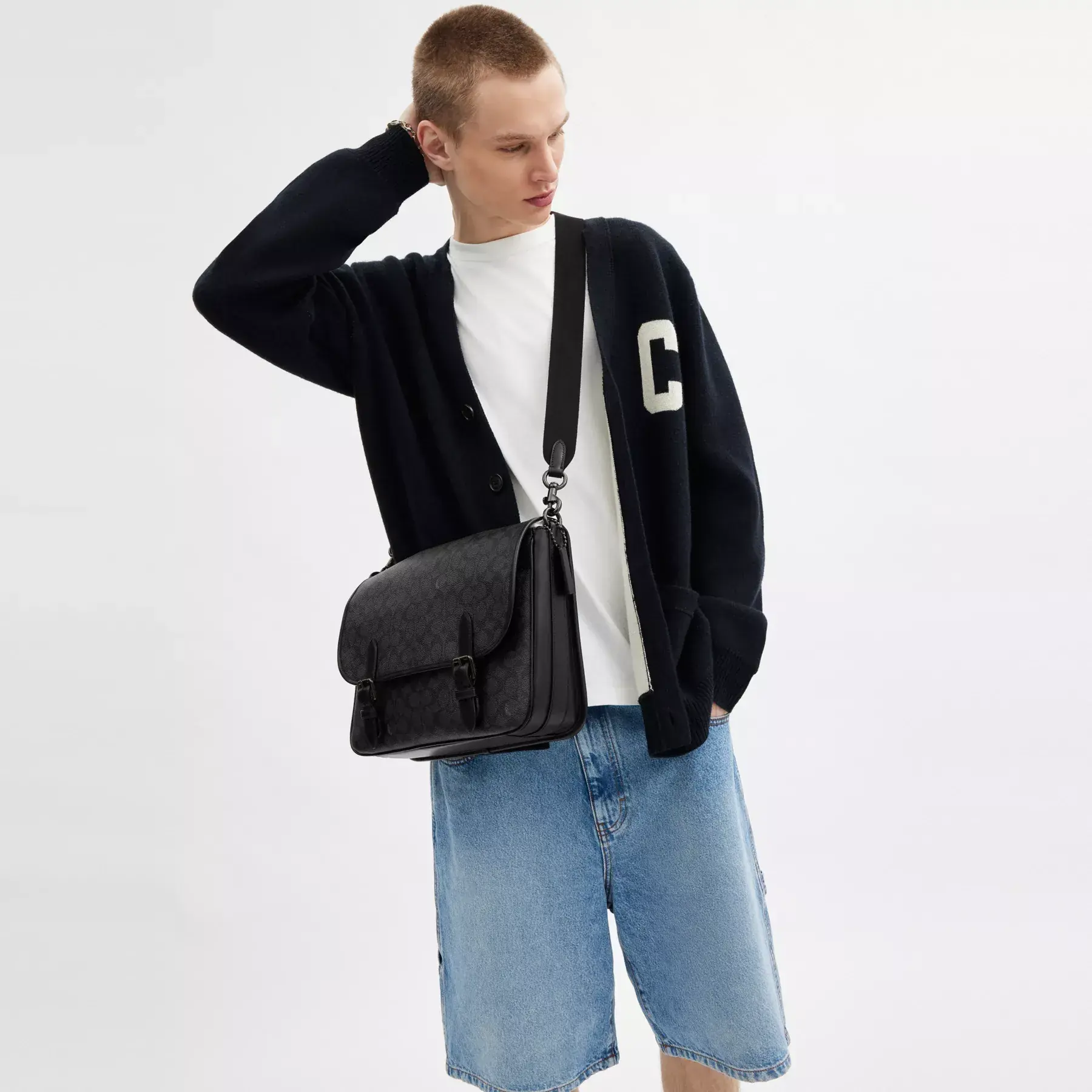 COACH Hitch Messenger Bag I Signature Canvas Kol COACH Hitch Messenger Bag I Signature Canvas Kol