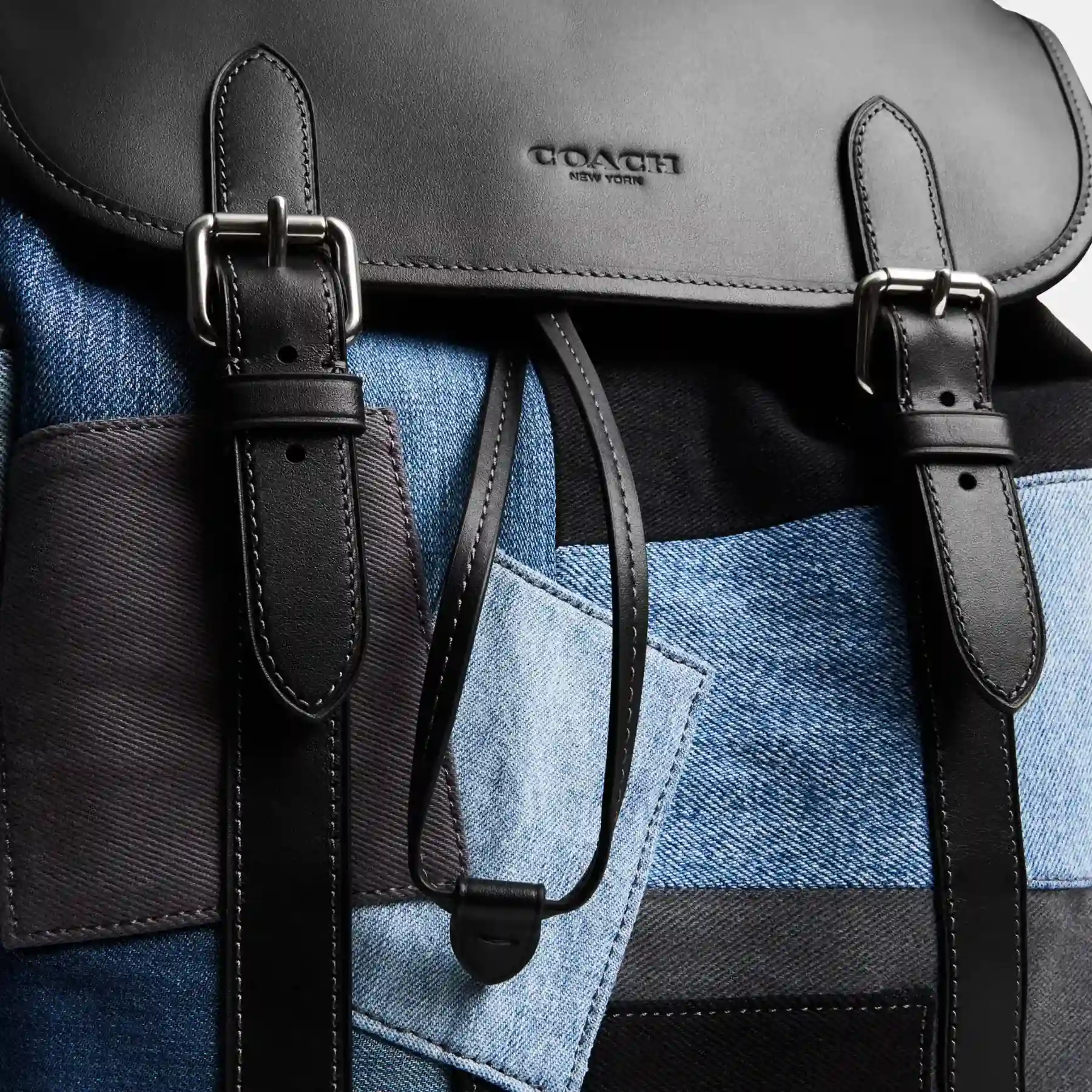 COACH Hitch Ryggsäck Med Patchwork Denim Multi COACH Hitch Ryggsäck Med Patchwork Denim Multi