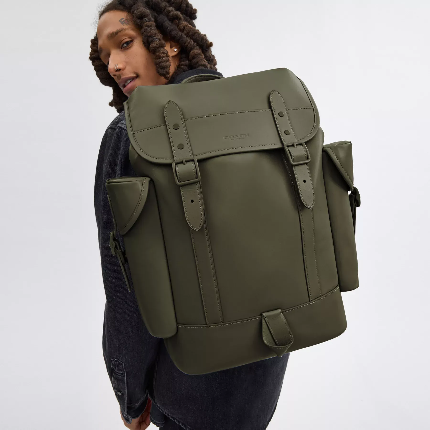 COACH Hitch ryggsäck Army Green COACH Hitch ryggsäck Army Green