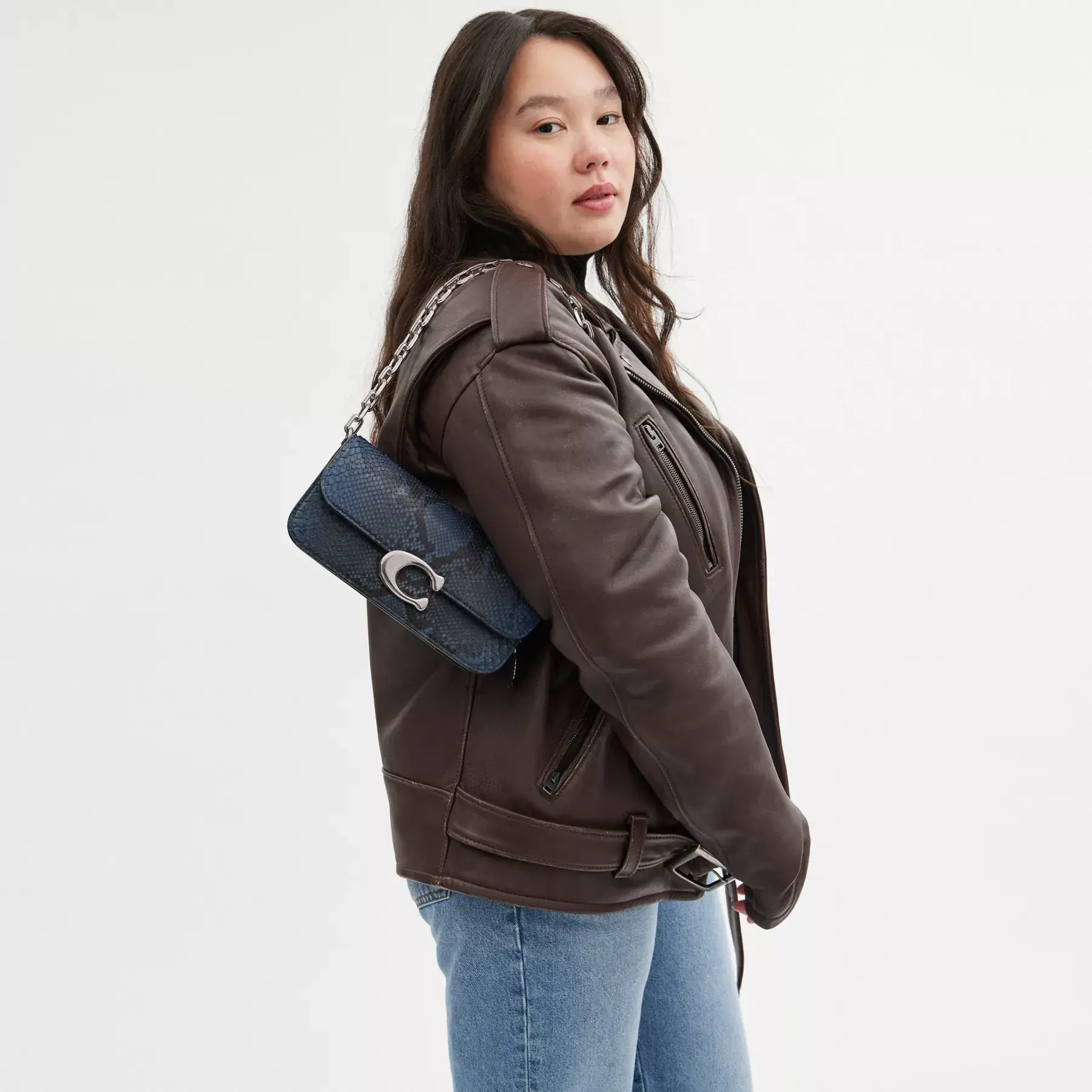 COACH Idolväska 23 i Python Denim COACH Idolväska 23 i Python Denim