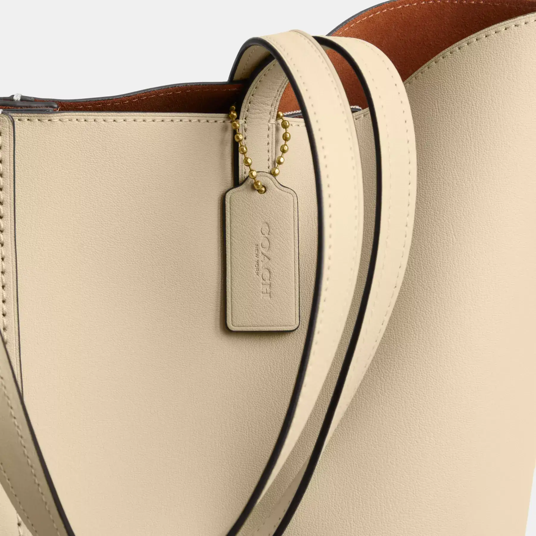 COACH North Tote 32 Elfenben COACH North Tote 32 Elfenben