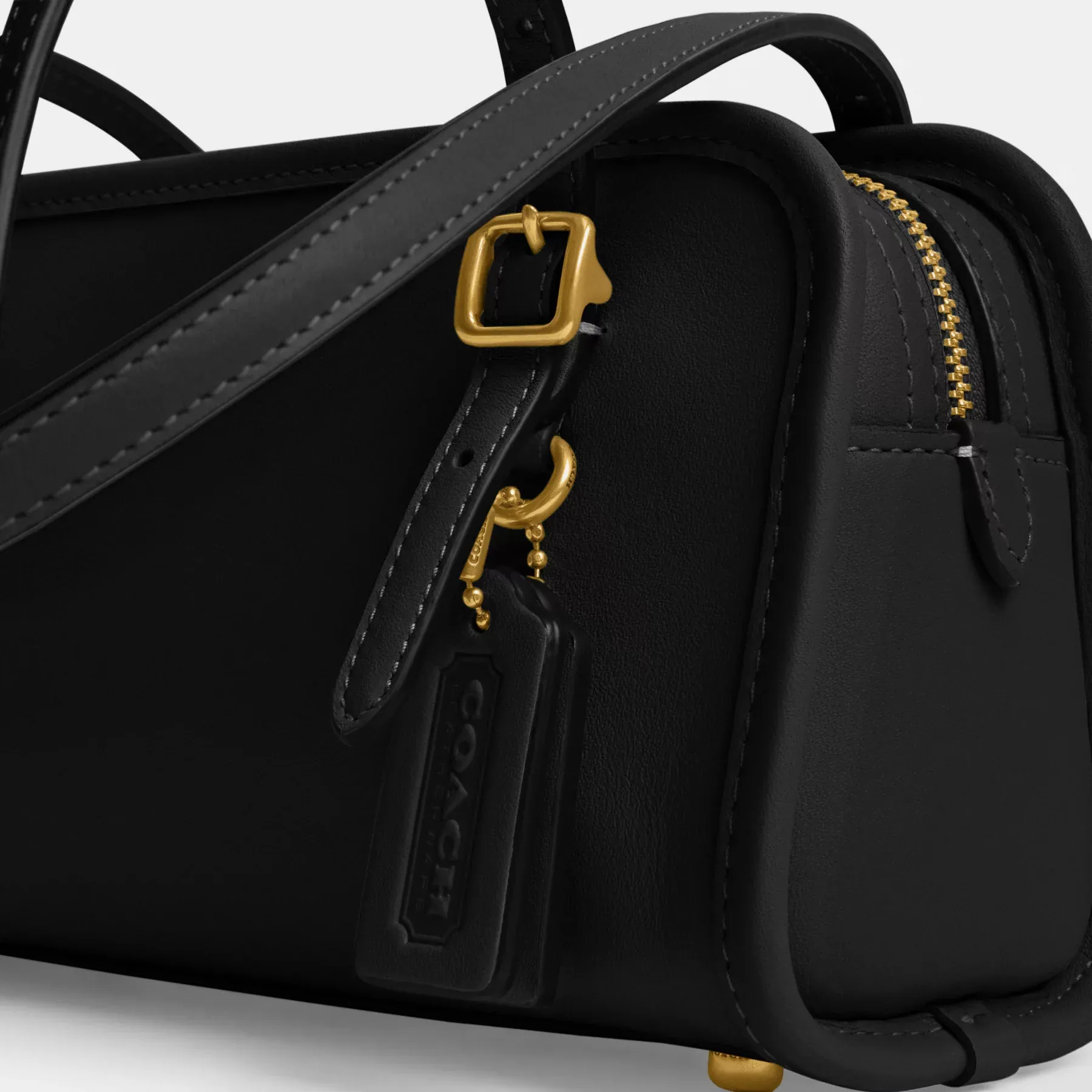 COACH Swing Zip Bag 20 Svart COACH Swing Zip Bag 20 Svart