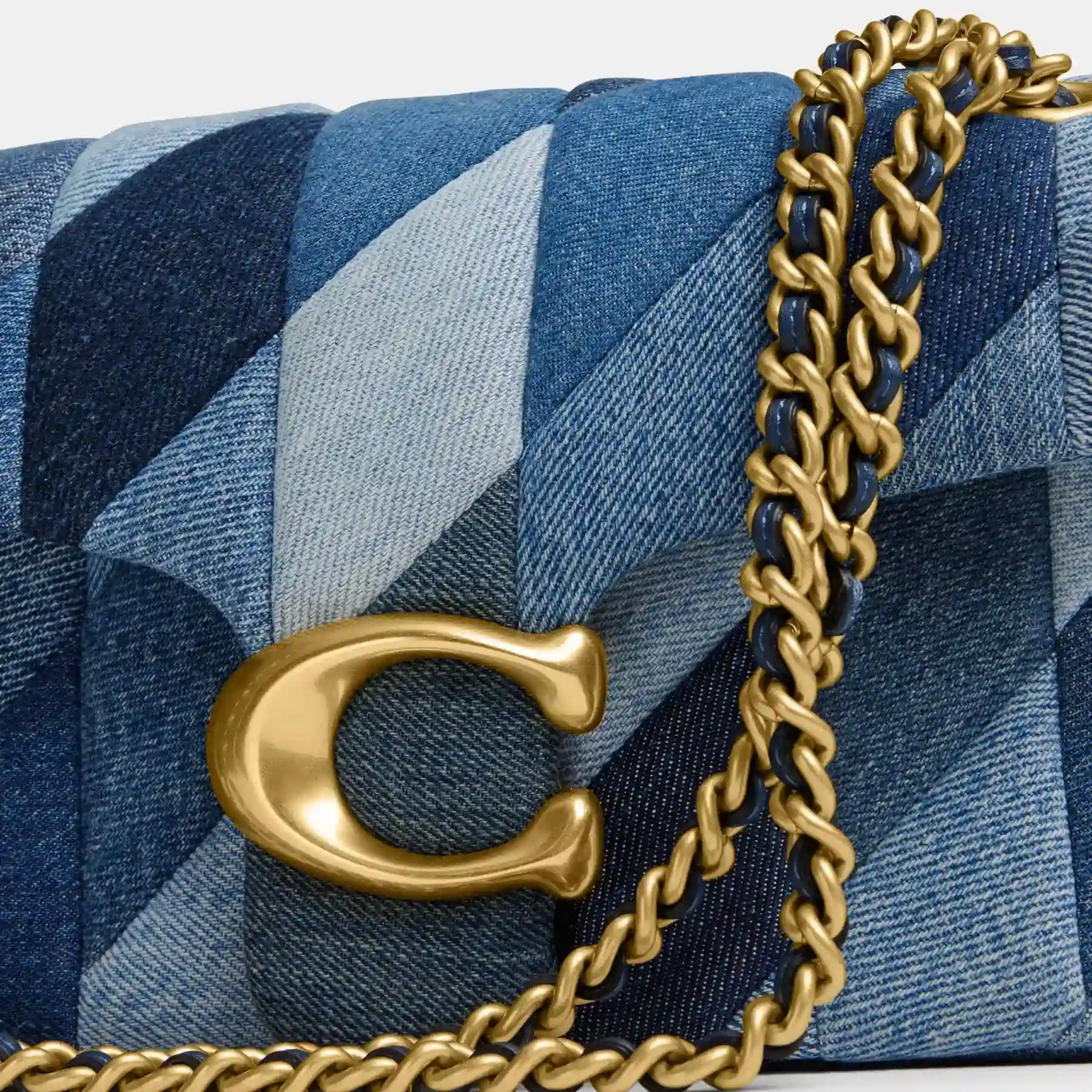 COACH Tabby Axelväska 26 Med Patchwork Quiltning Denim Multi COACH Tabby Axelväska 26 Med Patchwork Quiltning Denim Multi