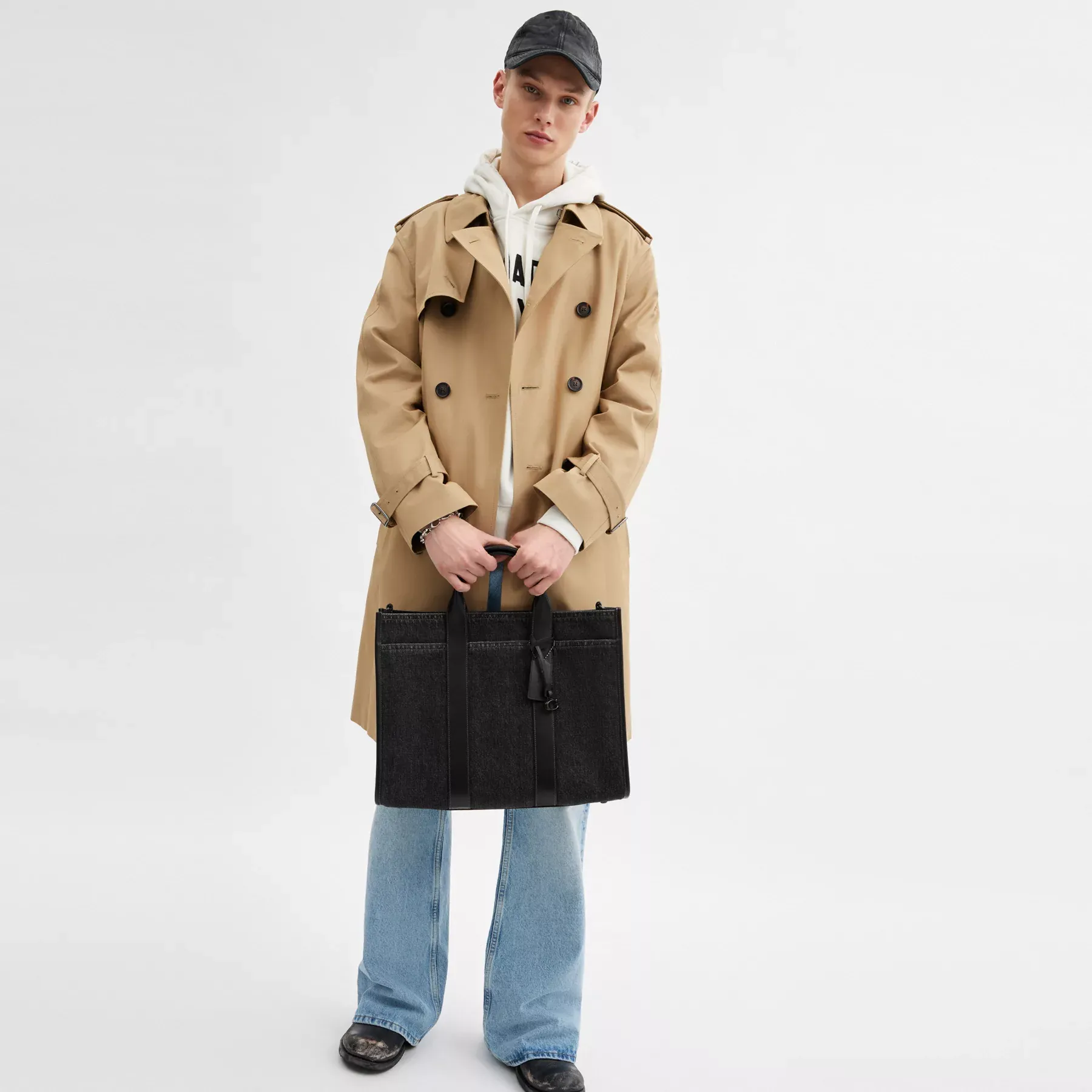 COACH Wesley Tote In Denim Tvättad svart COACH Wesley Tote In Denim Tvättad svart