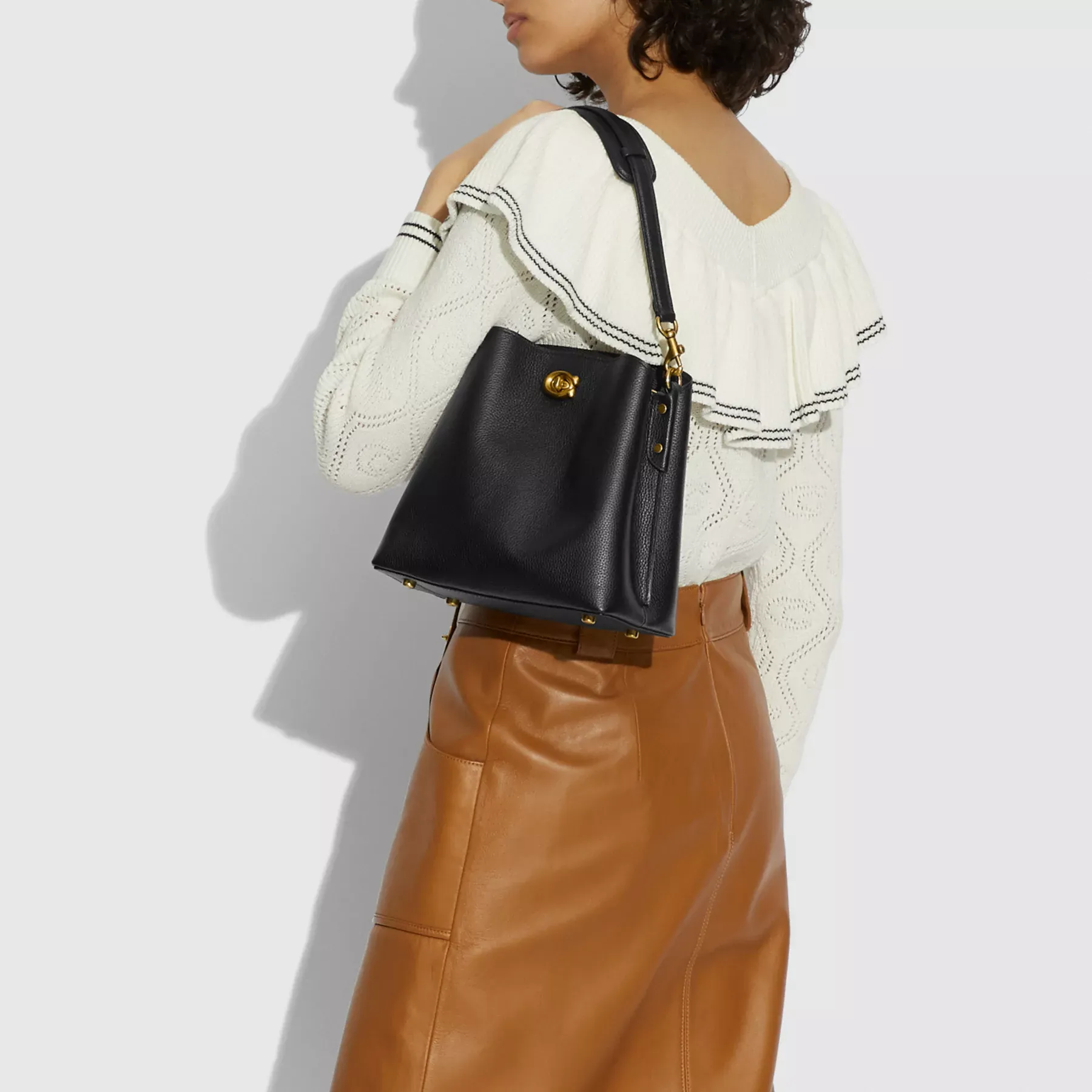 COACH Willow Bucket Bag Svart COACH Willow Bucket Bag Svart