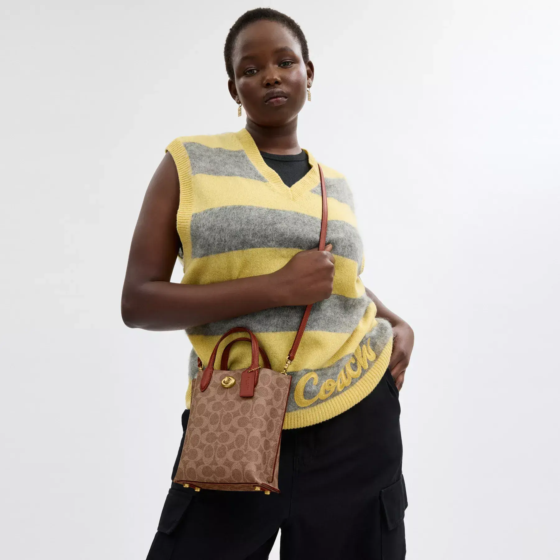 COACH Willow Tote 16 I Signature Canvas Tan Rust COACH Willow Tote 16 I Signature Canvas Tan Rust