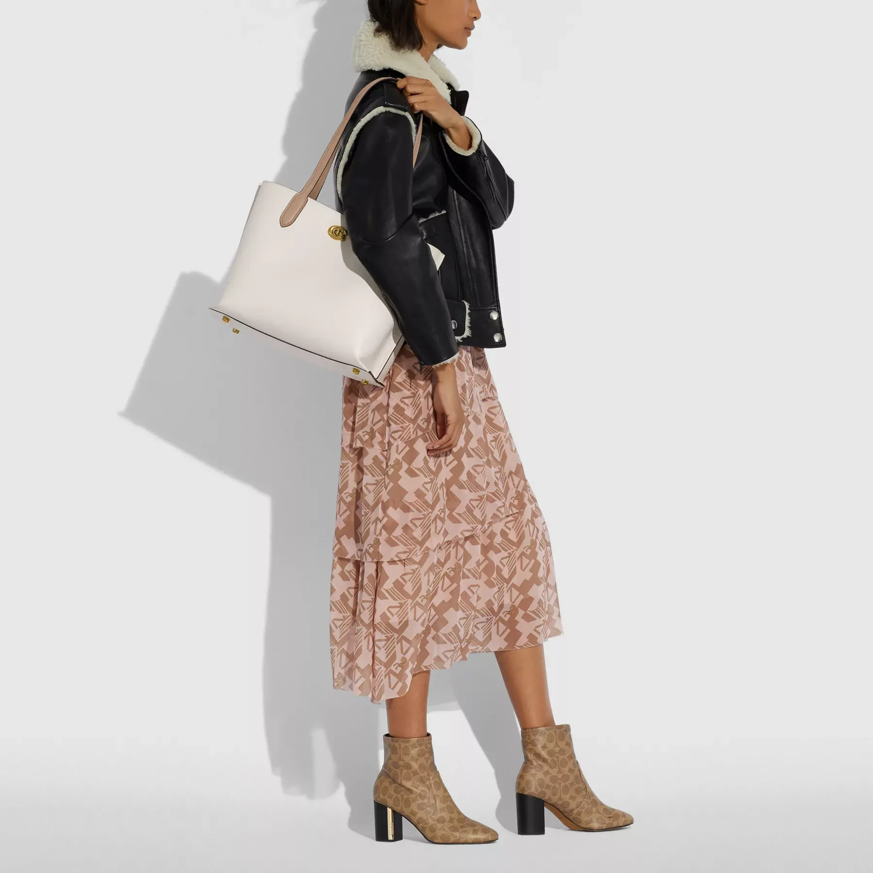 COACH Willow Tote I Colorblock Chalk Multi COACH Willow Tote I Colorblock Chalk Multi